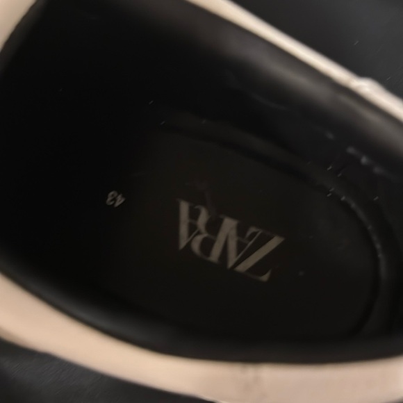 Zara Men's White Sneakers - Picture 11 of 16